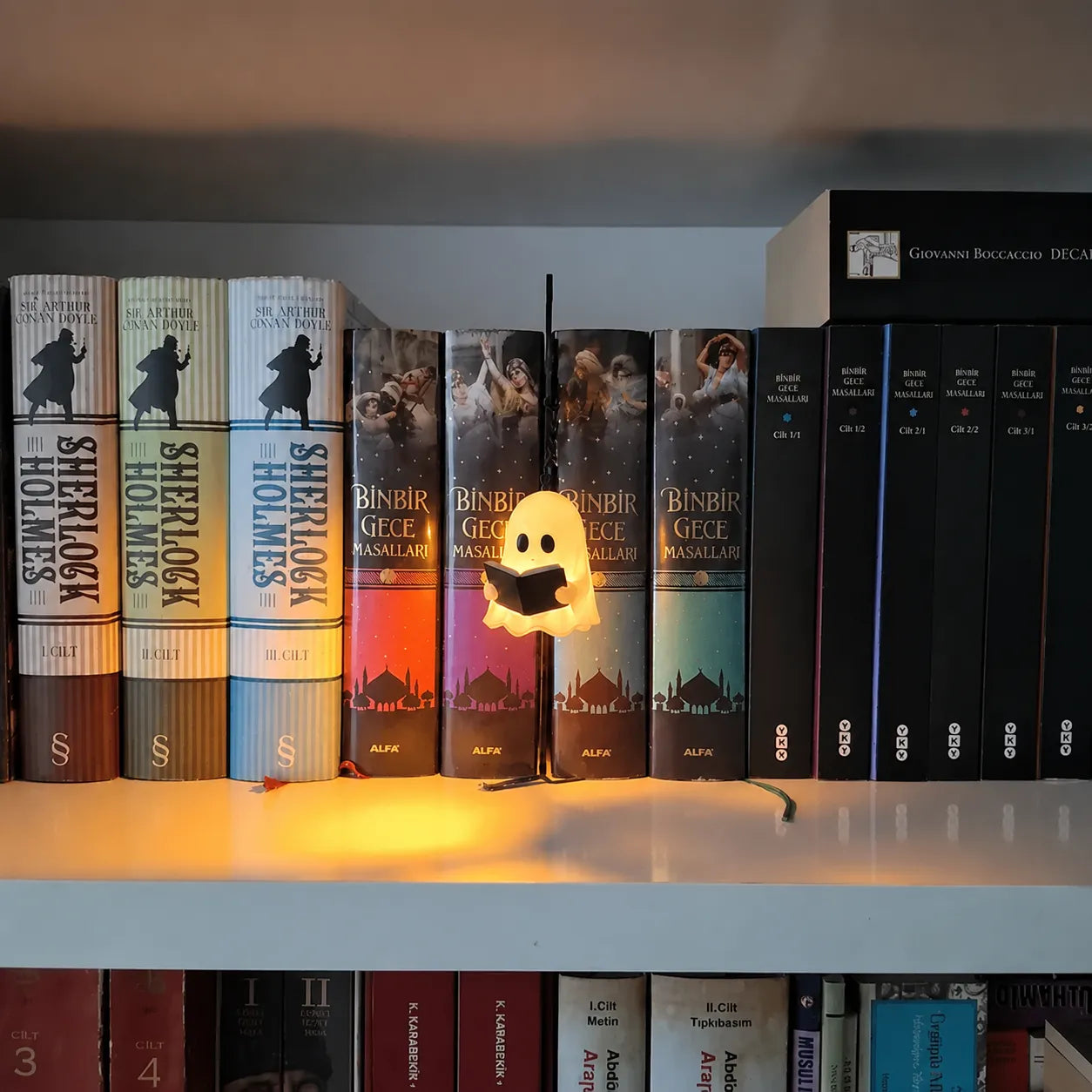 Limited Edition📚👻 Enchanted Bookshelf Lantern Bundle – Library Lantern & Ghost Lantern Set