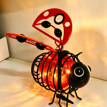 🐝 Outdoor Hanging Solar Bee Light – Charming Garden Décor With A Warm Evening Glow
